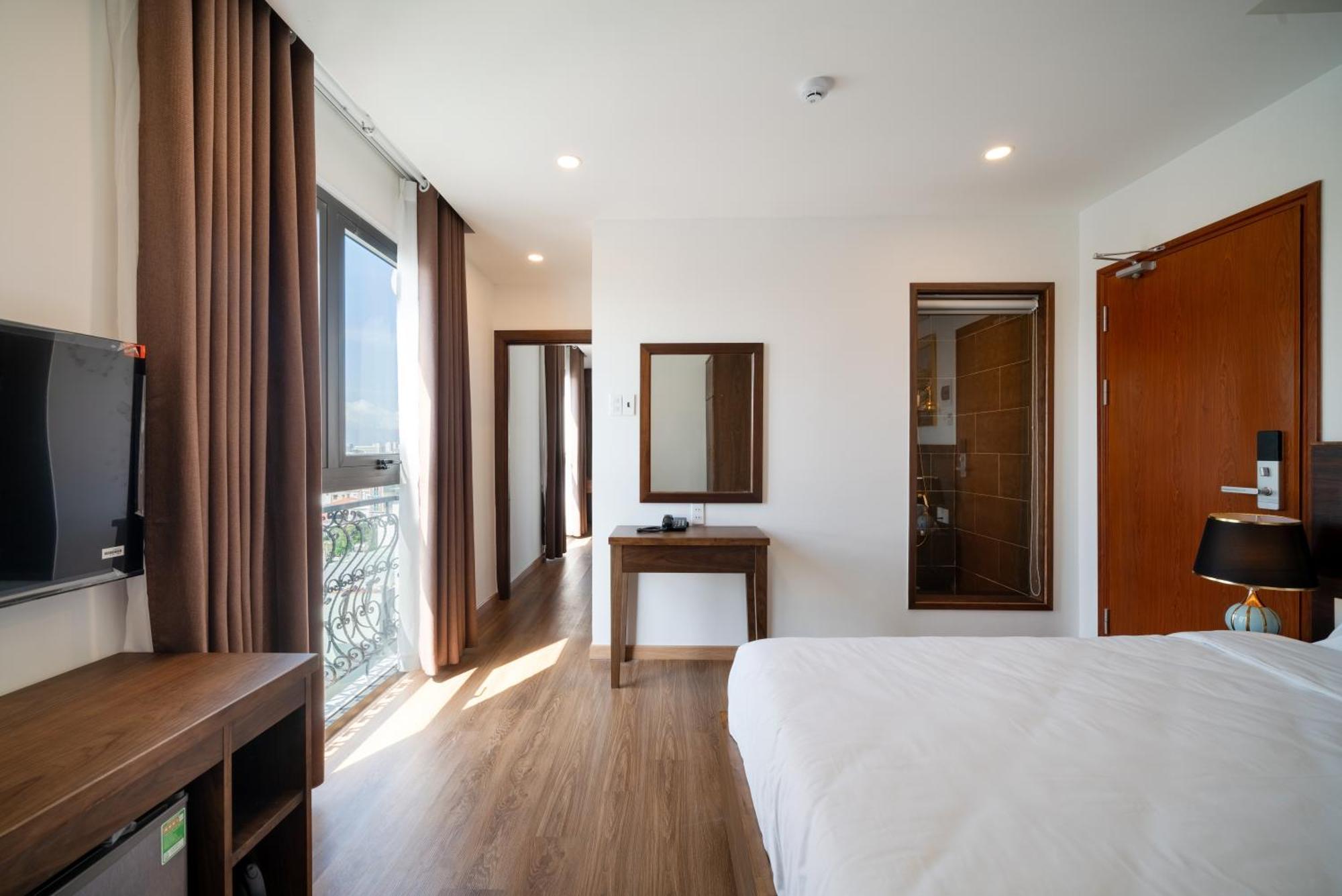 Langmandi Hotel & Apartment Дананг Экстерьер фото