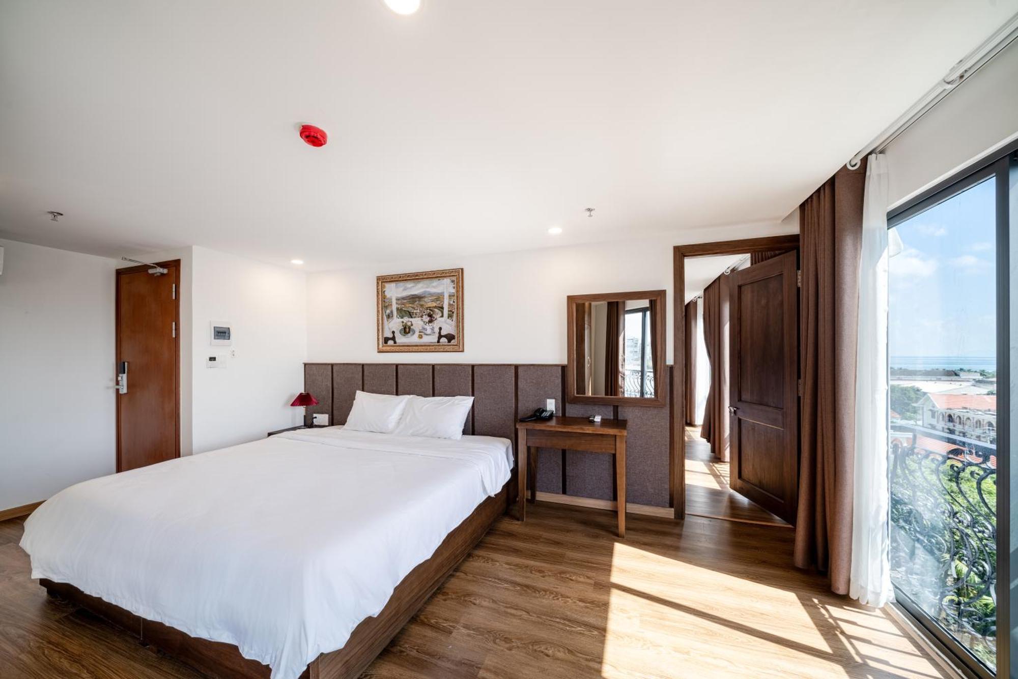 Langmandi Hotel & Apartment Дананг Экстерьер фото